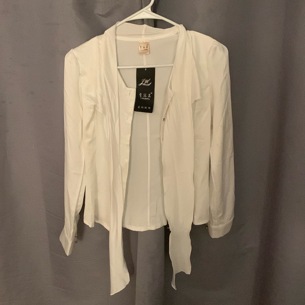 j.guanl white blouse